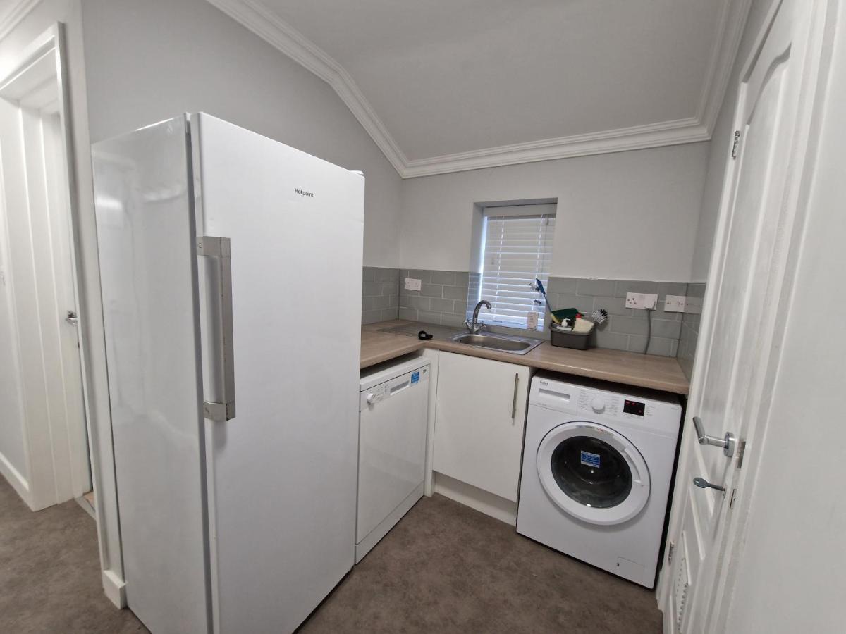 Lewis Gethin House, Newly Renovated Cottage Sleeps 9, Close To Bike Park Wales เมอเทอร์ทิดฟิล ภายนอก รูปภาพ