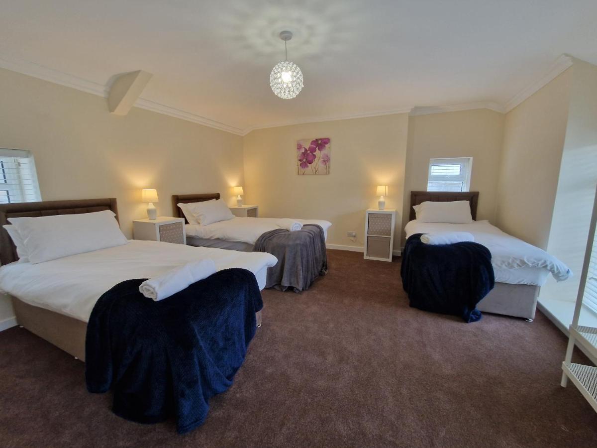 Lewis Gethin House, Newly Renovated Cottage Sleeps 9, Close To Bike Park Wales เมอเทอร์ทิดฟิล ภายนอก รูปภาพ